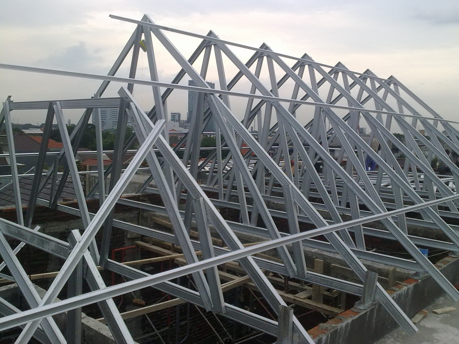 Harga Rangka Atap Baja Ringan Bandung